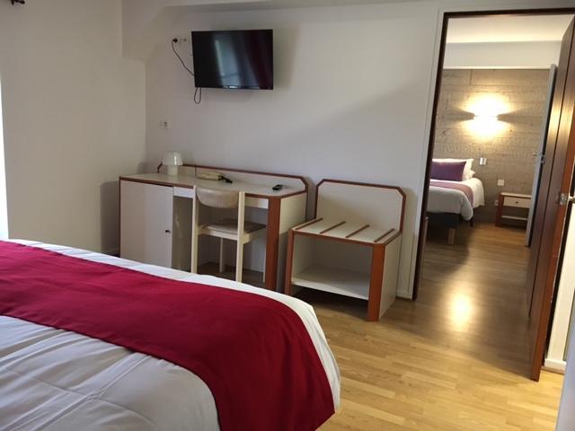 Logis Hotel "Ici M'Aime" Rouvray  외부 사진