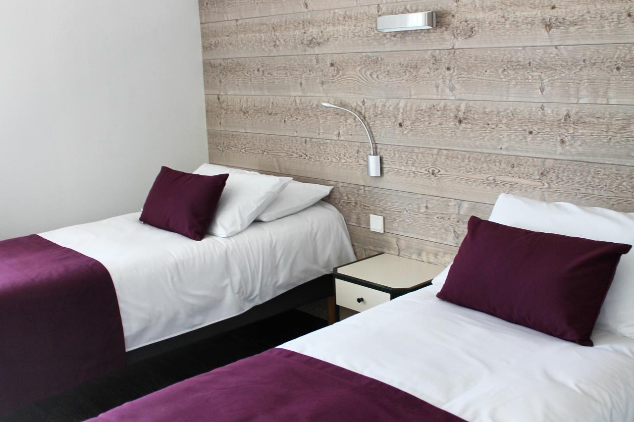 Logis Hotel "Ici M'Aime" Rouvray  외부 사진