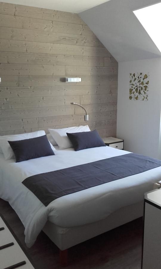 Logis Hotel "Ici M'Aime" Rouvray  외부 사진