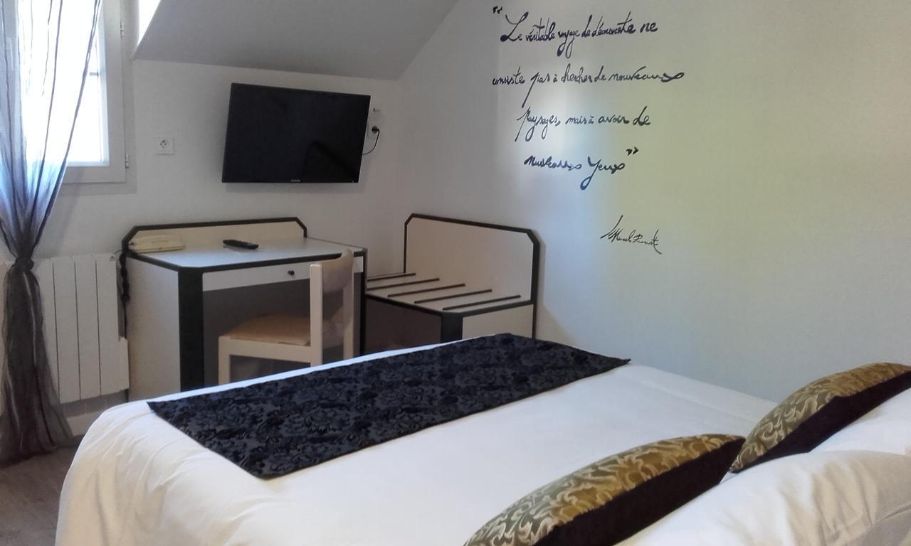 Logis Hotel "Ici M'Aime" Rouvray  외부 사진